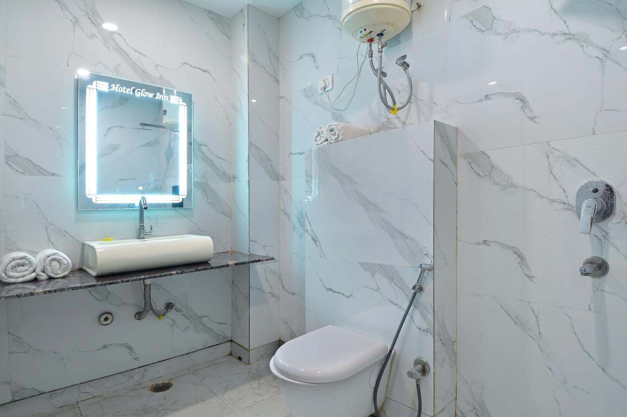 Hotel Glow Inn Paharganj-3 Mins Walk From New Delhi Railway Station Exteriér fotografie