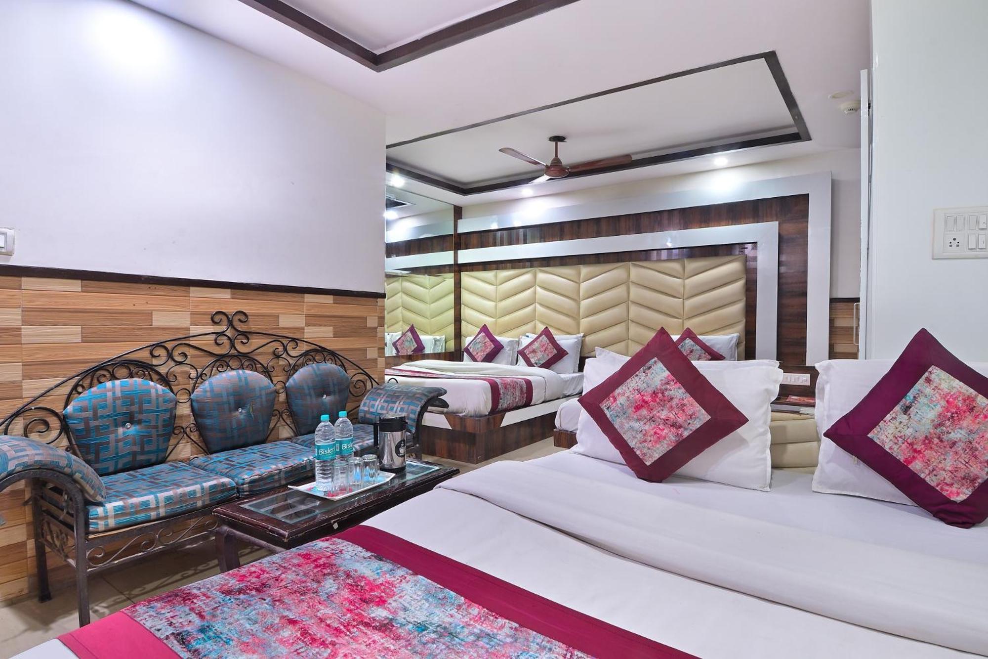 Hotel Glow Inn Paharganj-3 Mins Walk From New Delhi Railway Station Exteriér fotografie