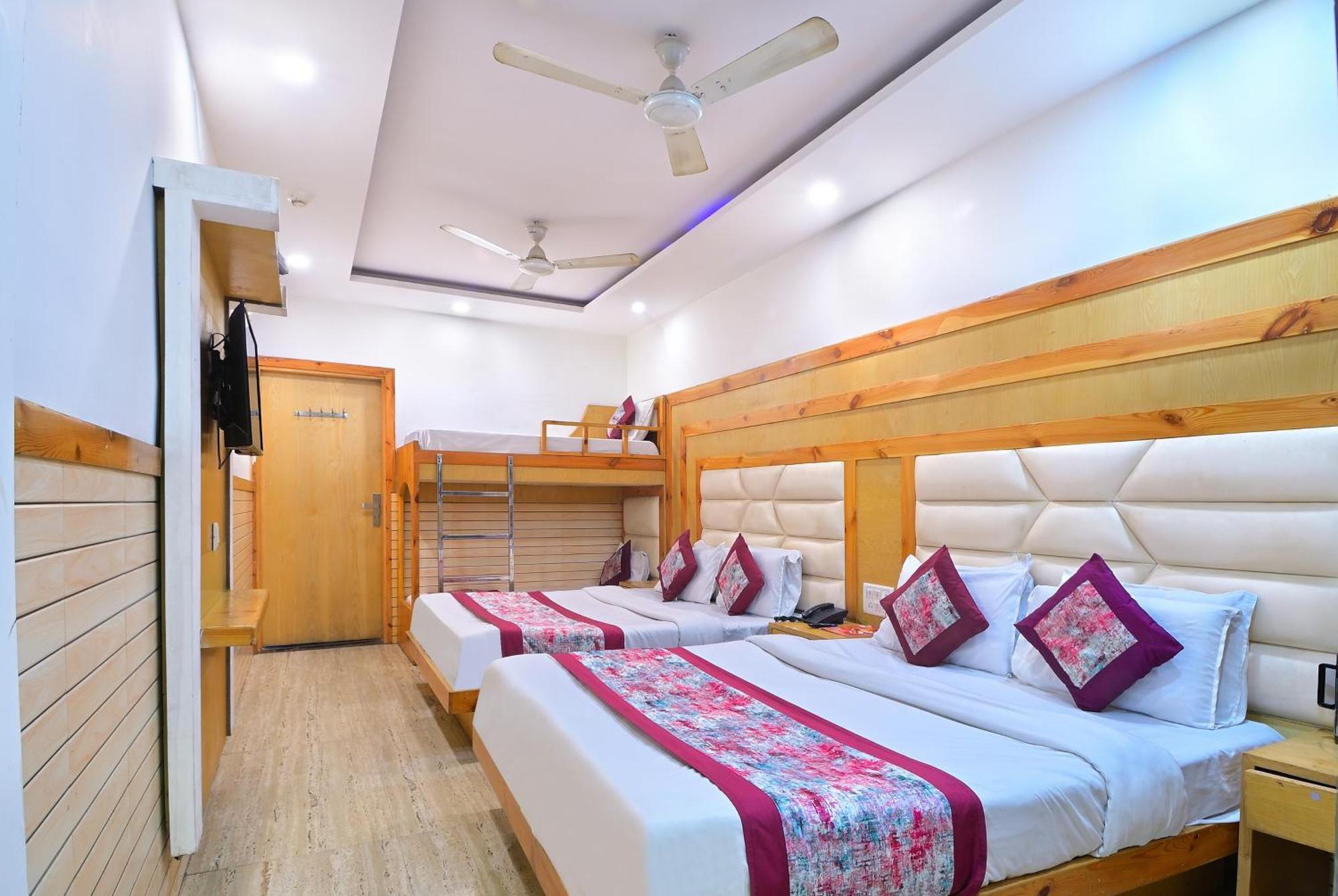 Hotel Glow Inn Paharganj-3 Mins Walk From New Delhi Railway Station Exteriér fotografie