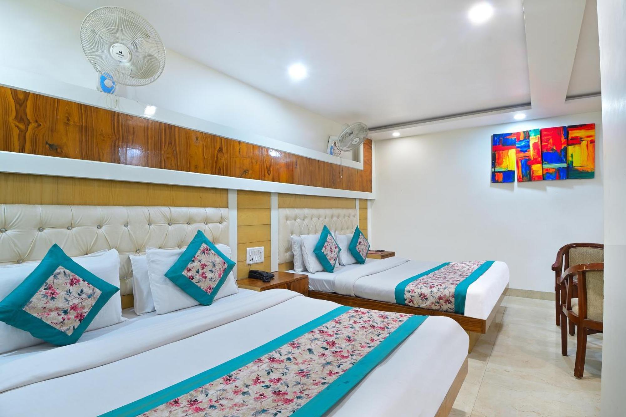 Hotel Glow Inn Paharganj-3 Mins Walk From New Delhi Railway Station Exteriér fotografie