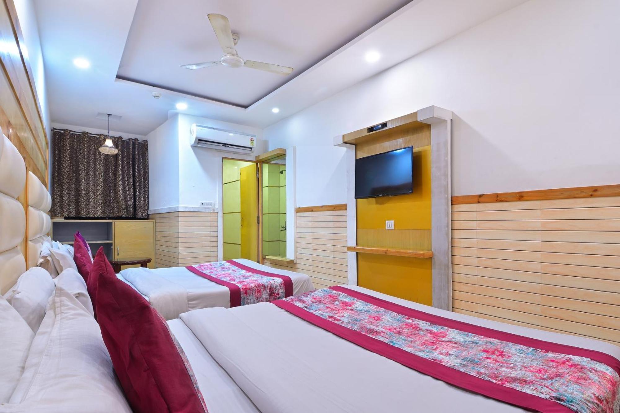Hotel Glow Inn Paharganj-3 Mins Walk From New Delhi Railway Station Exteriér fotografie