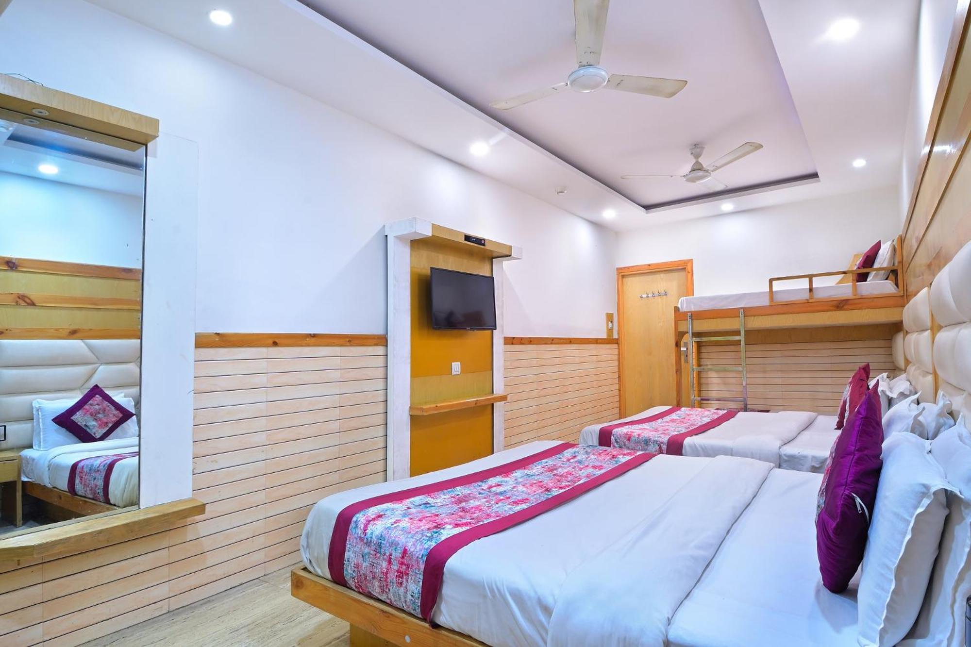 Hotel Glow Inn Paharganj-3 Mins Walk From New Delhi Railway Station Exteriér fotografie