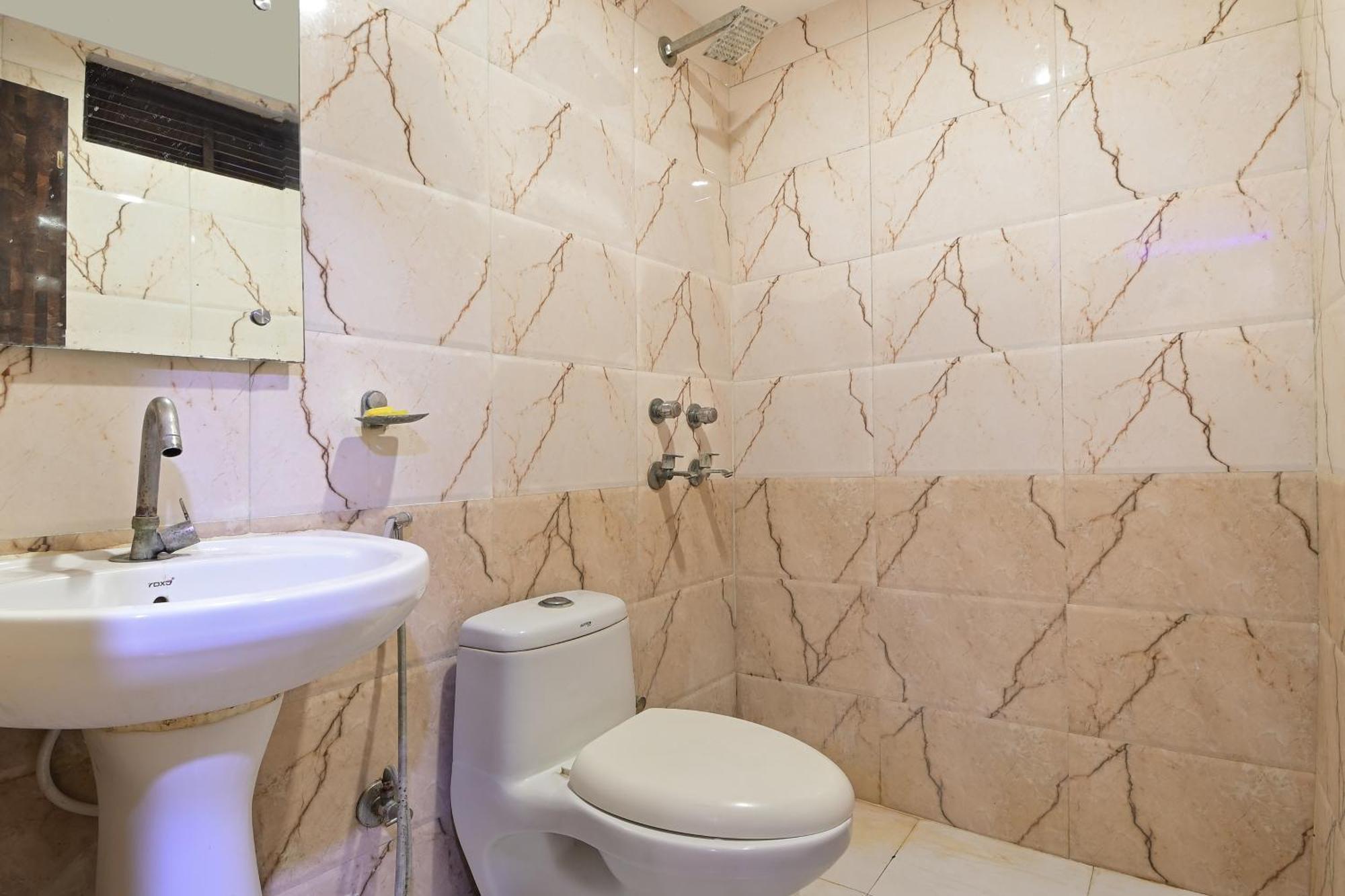 Hotel Glow Inn Paharganj-3 Mins Walk From New Delhi Railway Station Exteriér fotografie